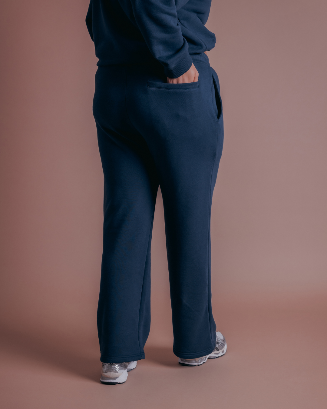 The Classic Sweatpant - Navy