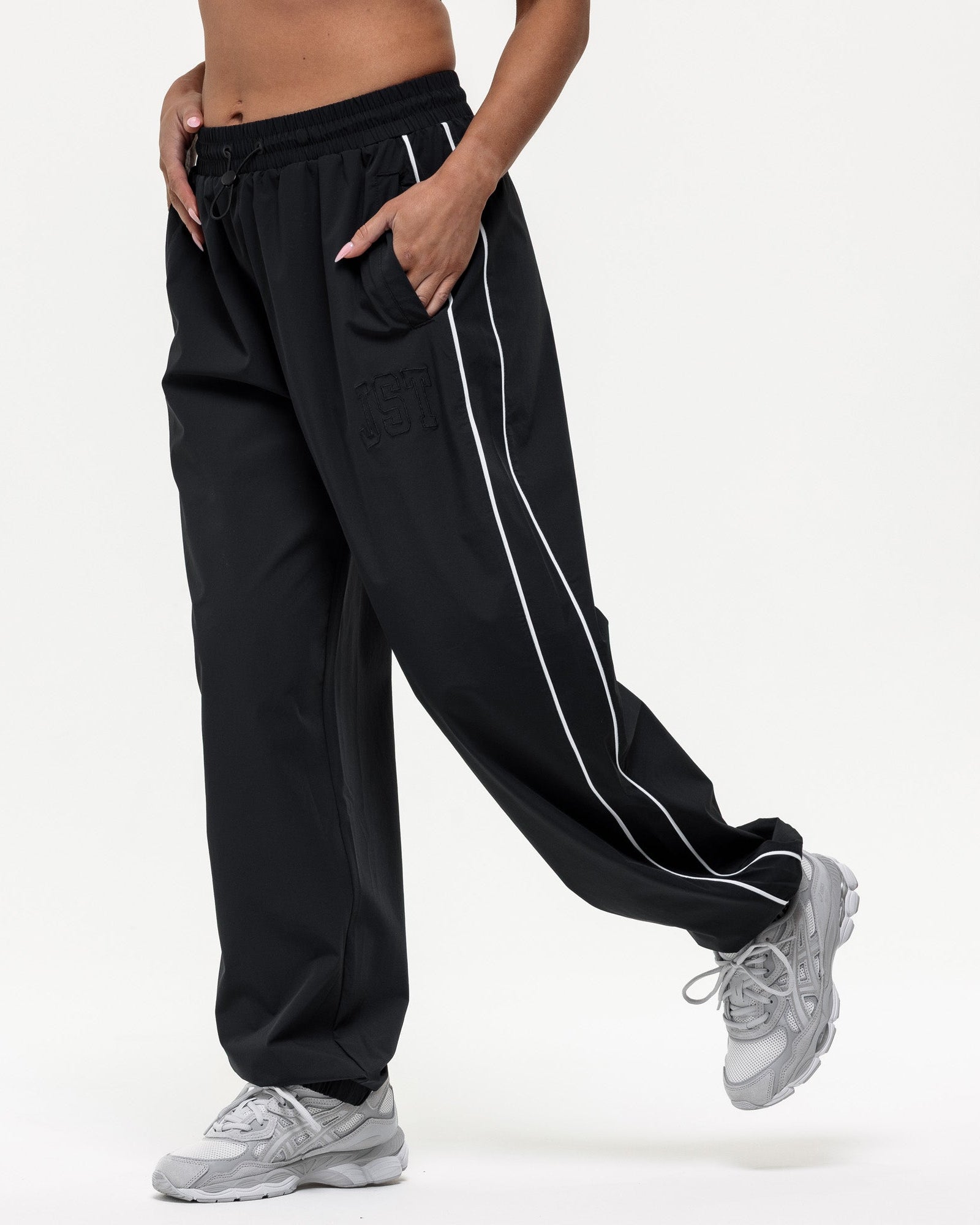 Courtside Track Pants - Black/White