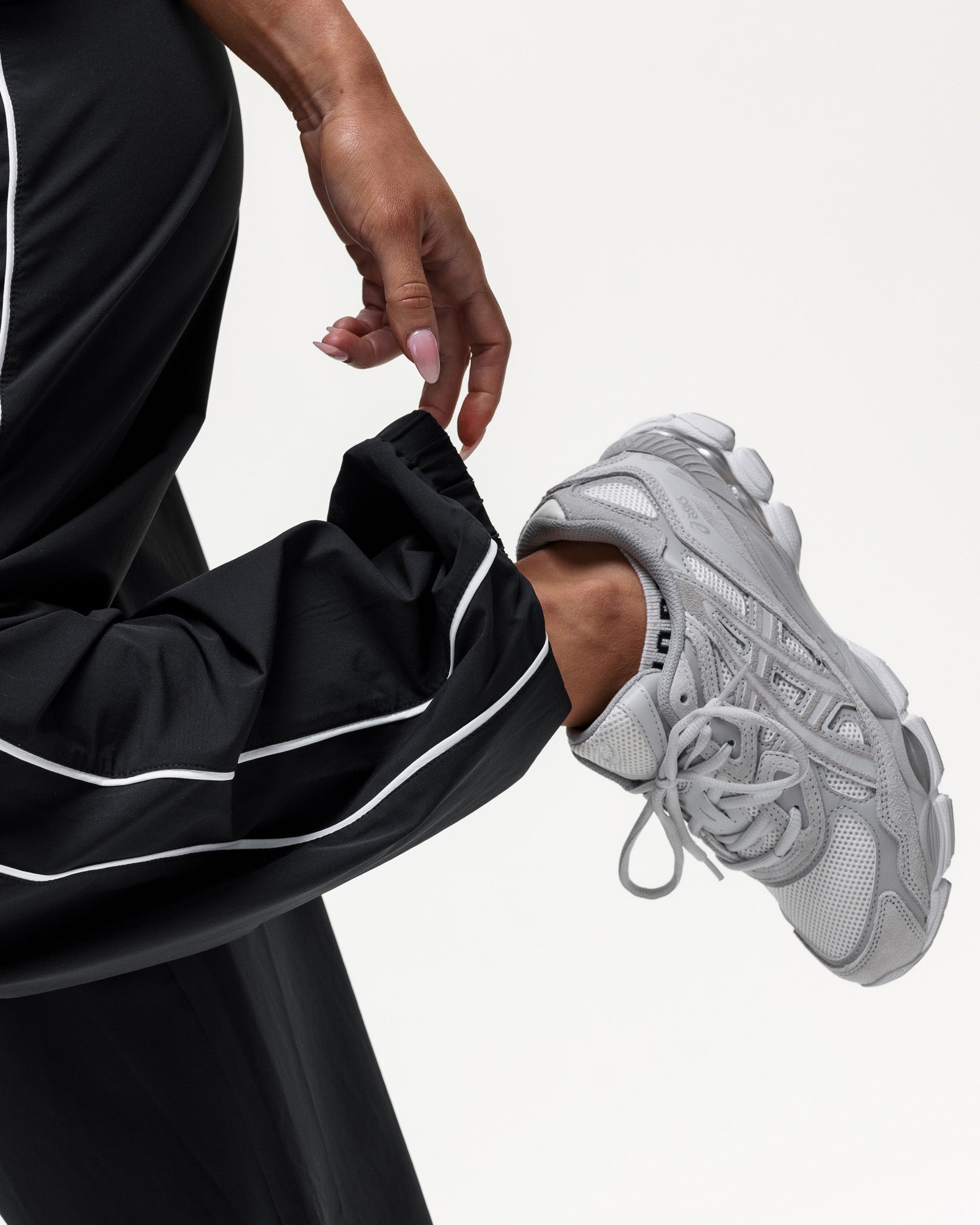 Courtside Track Pants - Black/White